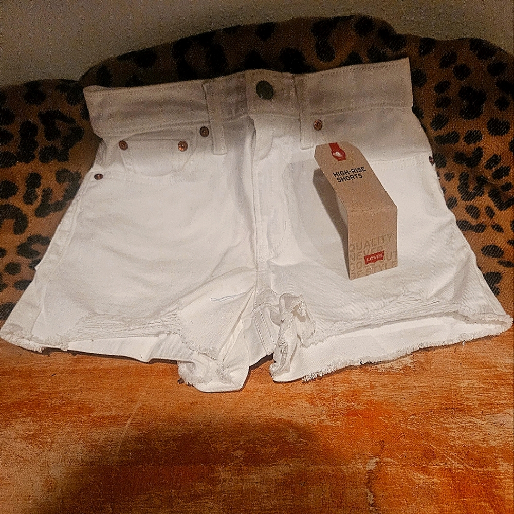 NWT Levis High Rise Cut Off Shorrs Suze 0/25